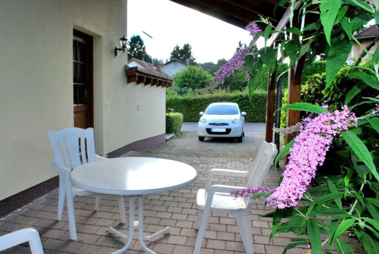 Ferienwohnung Schneider Mettlach Esterno foto